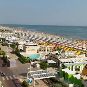 Astra Hotel
