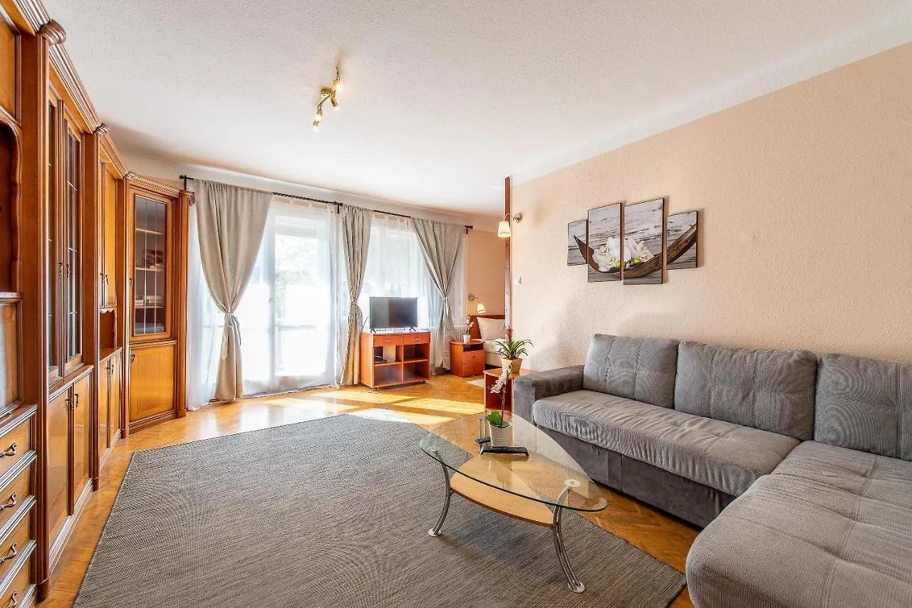 Korona Panzio Budapest 3*,